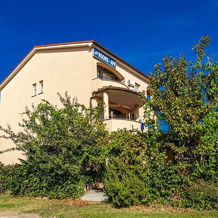 Apartments Mijic Medulin Luaran gambar