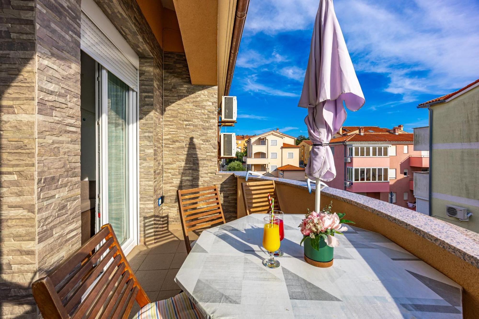 Apartments Mijic Medulin Luaran gambar